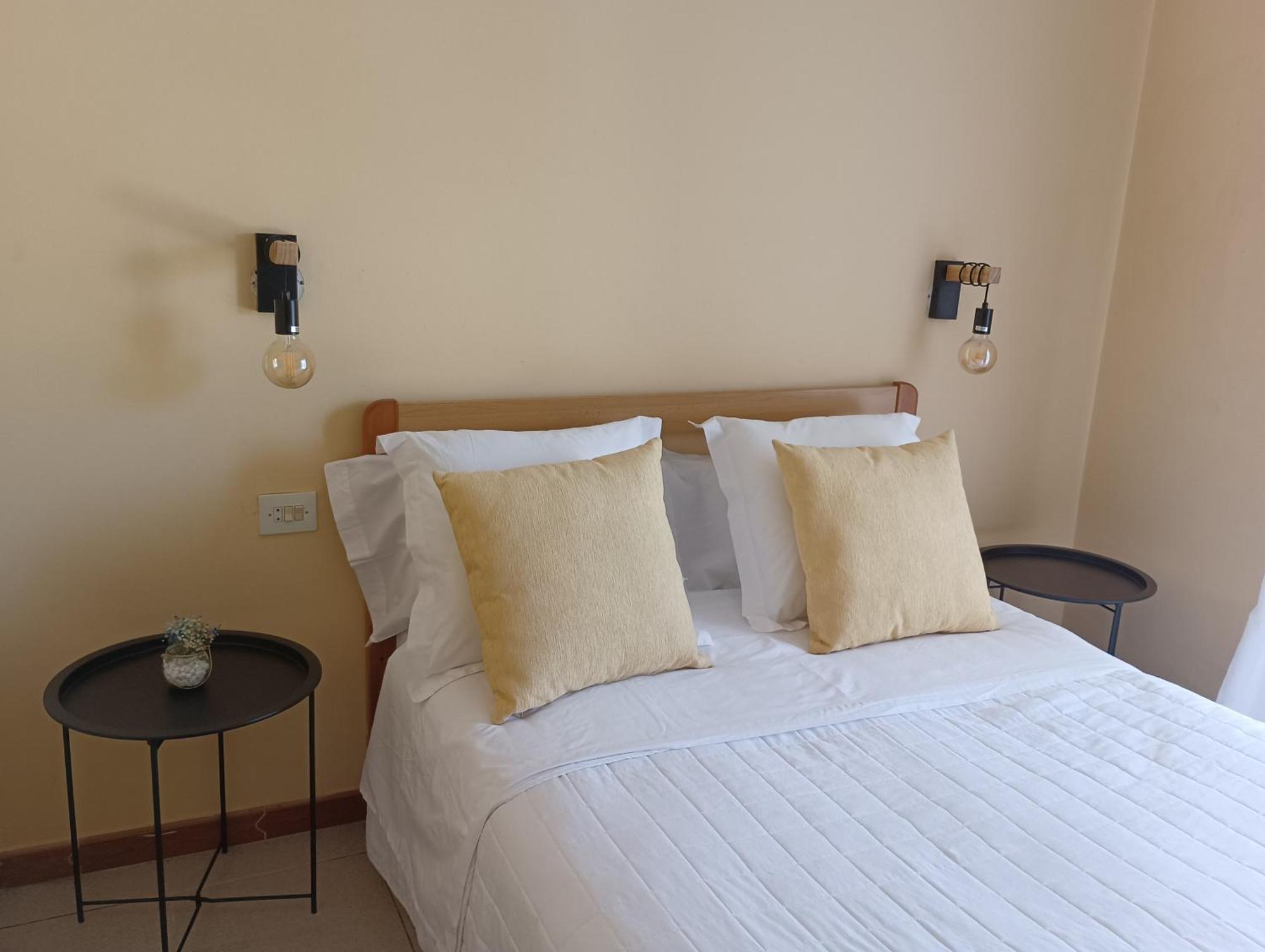 Hostal Pension Mar De Plata Lugo Esterno foto