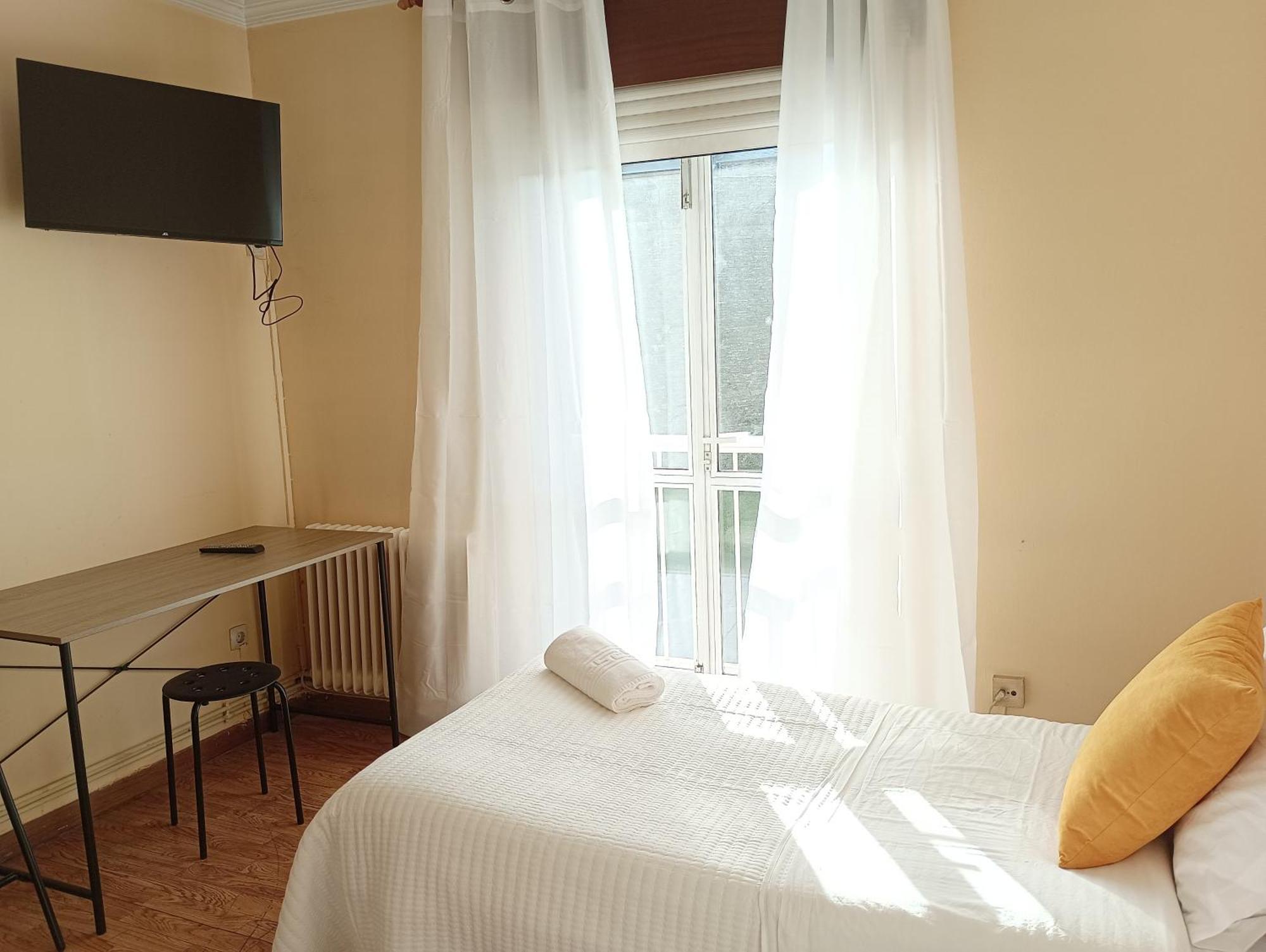 Hostal Pension Mar De Plata Lugo Esterno foto